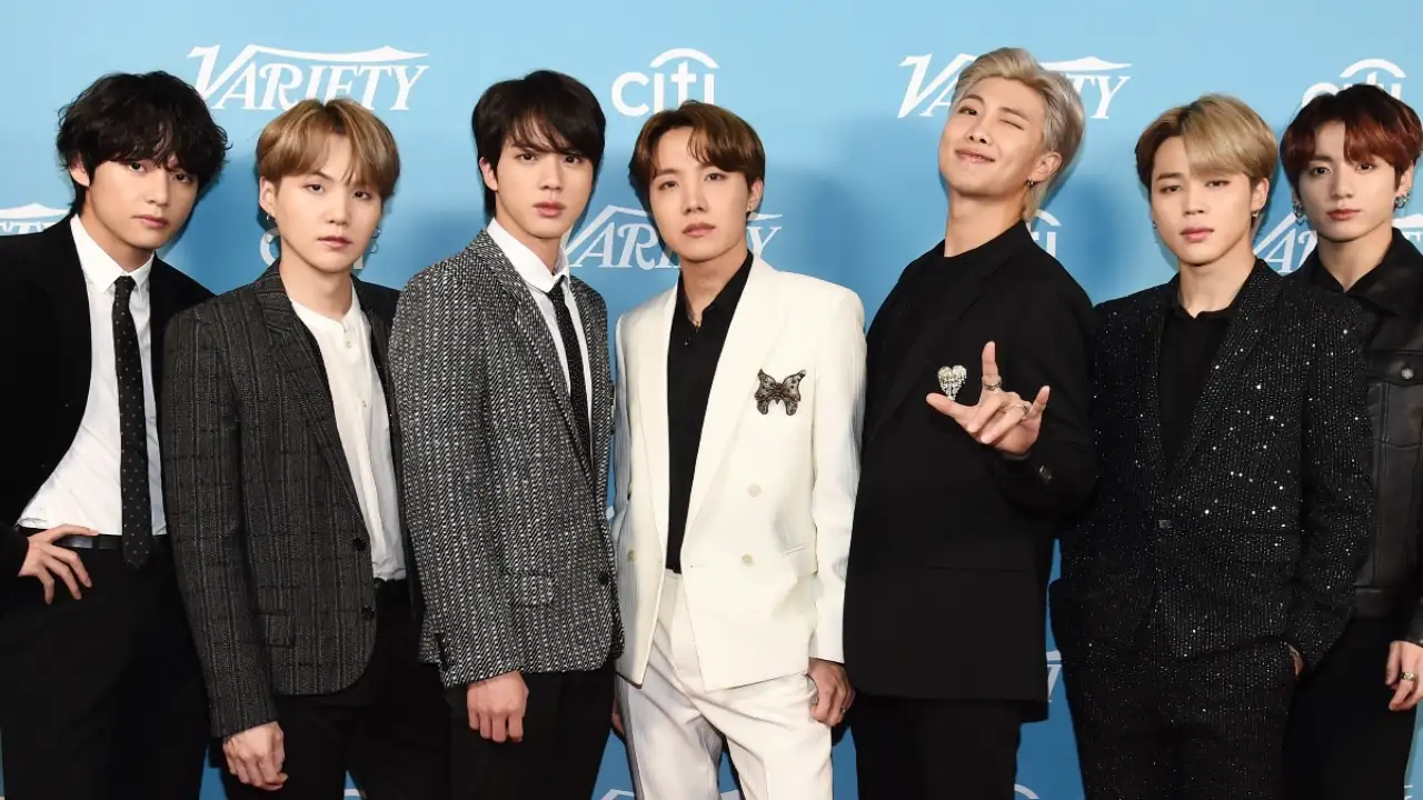 BTS members Kim Taehyung and Jeon Jungkook take the Run BTS ...
