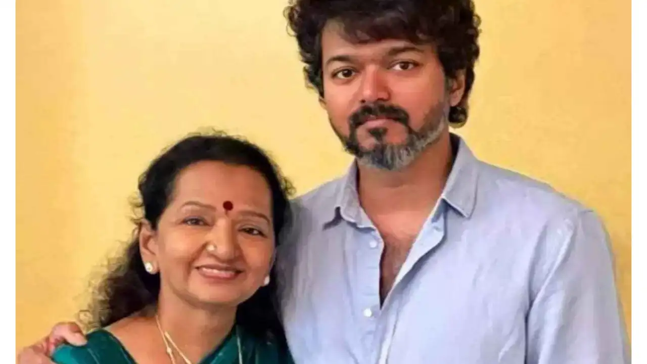 Thalapathy Vijay is given an interesting nickname by his family ...