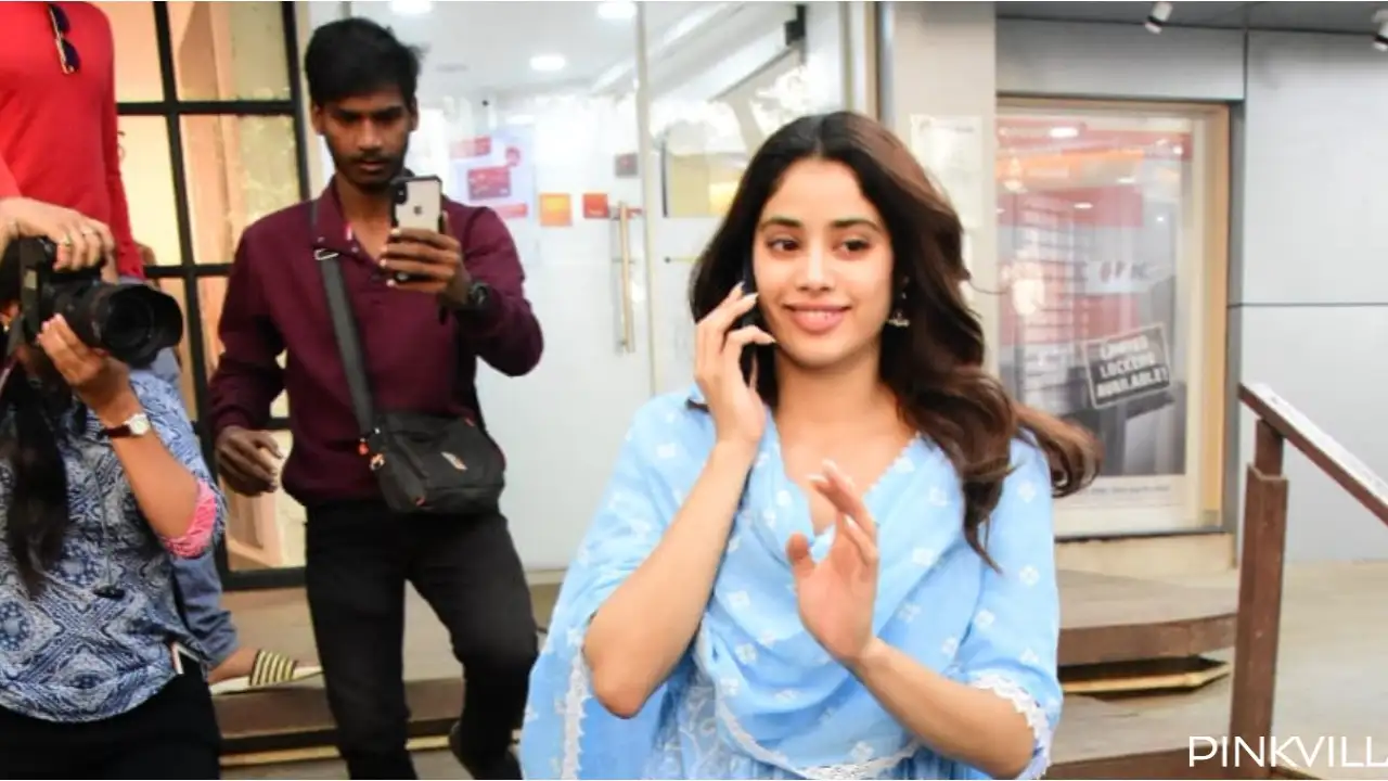 Janhvi Kapoor looks pretty in traditional wear as she gets clicked in the city