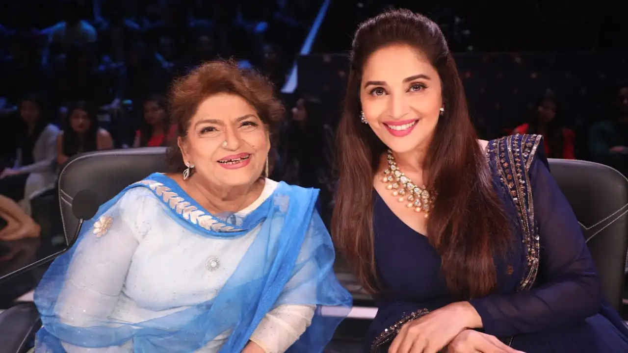 Madhuri Dixit Chudachudi Videos Hd - Saroj Khan Birth Anniversary: 5 times Madhuri Dixit got emotional while  remembering the late choreographer | PINKVILLA