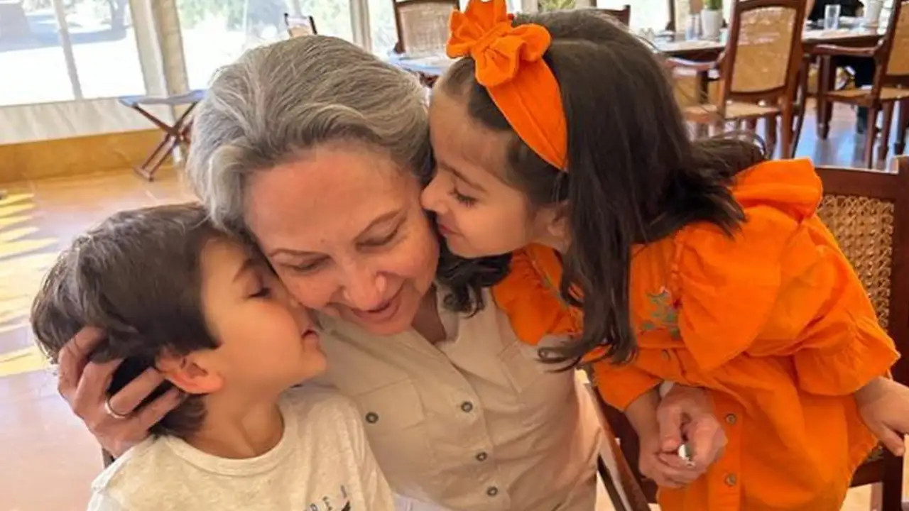 Taimur Ali Khan, Inaaya Naumi Kemmu cut cake with ‘badi amma’ Sharmila Tagore; Kareena shares PICS Taimur Ali Khan, Inaaya Naumi Kemmu cut cake with ‘badi amma’ Sharmila Tagore; Kareena shares PICS