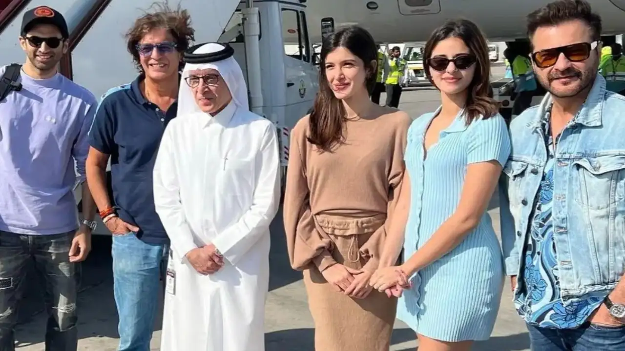 Aditya Roy Kapur joins rumoured girlfriend Ananya Panday to attend FIFA World Cup 2022 semi-finals; PHOTO