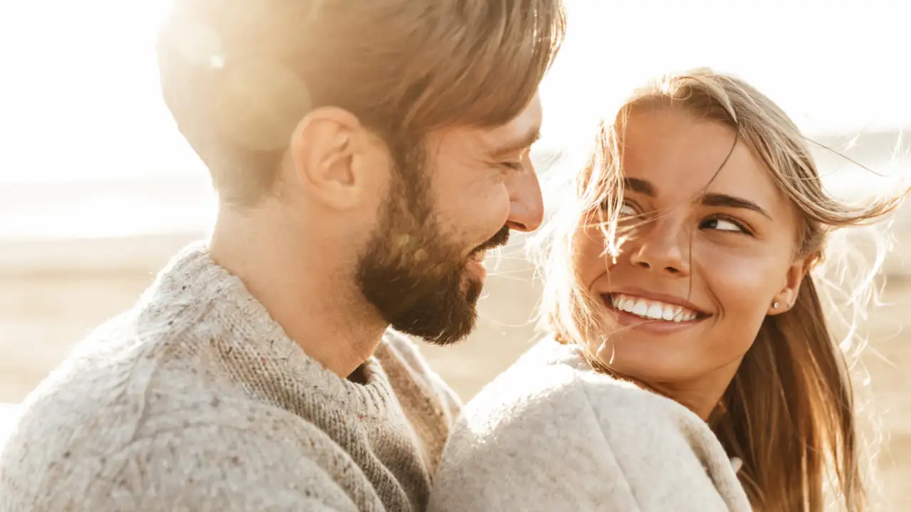  Do I Love Him? 21 Signs to Discover Your Feelings