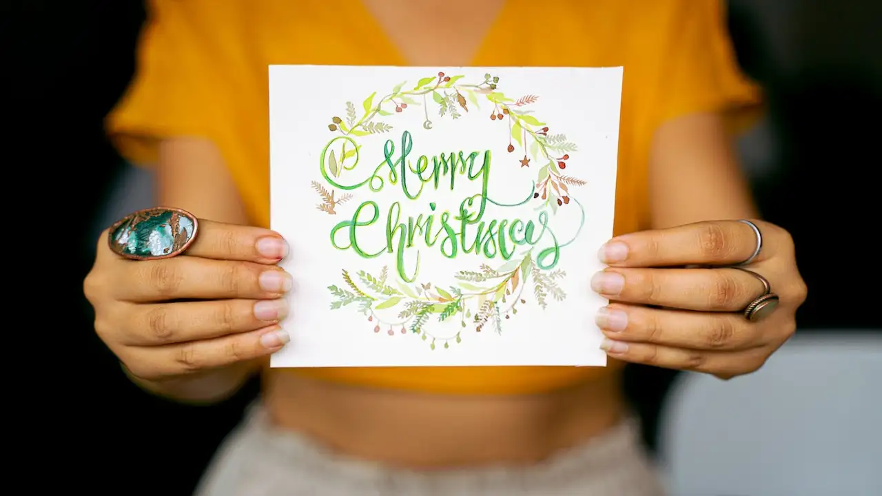 One of the Best Holiday Greeting Cards Your Loved Ones Will Adore