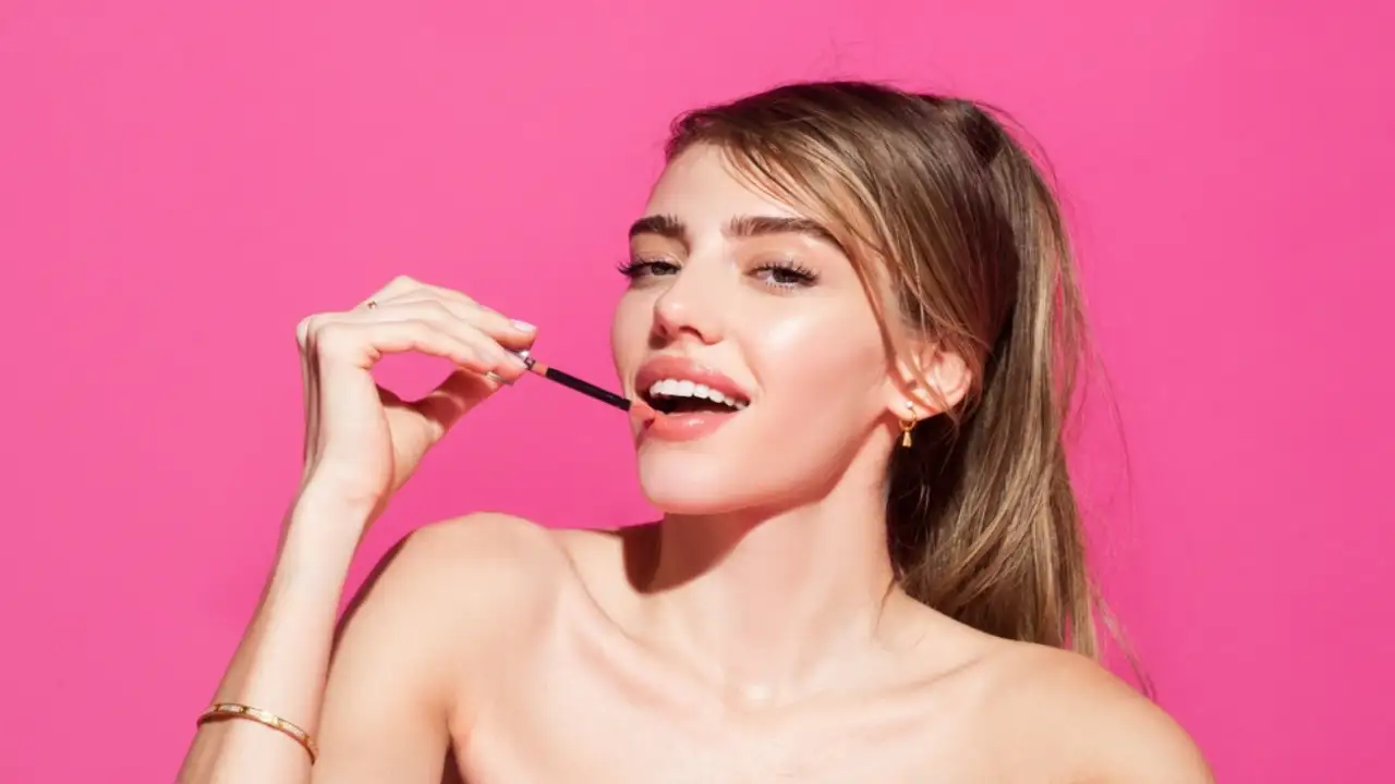 Best Lipstick Sealers for Lasting Color: Pros, Cons, And Buying Tips Best Lipstick Sealers for Lasting Color: Pros, Cons, And Buying Tips