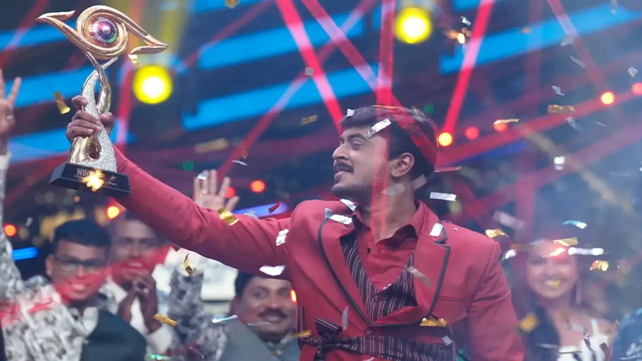 Kamal Haasan's Bigg Boss Tamil 6: Azeem lifts the trophy; Prize money to runner up, here's everything about grand finale Kamal Haasan's Bigg Boss Tamil 6: Azeem lifts the trophy; Prize money to runner up, here's everything about grand finale