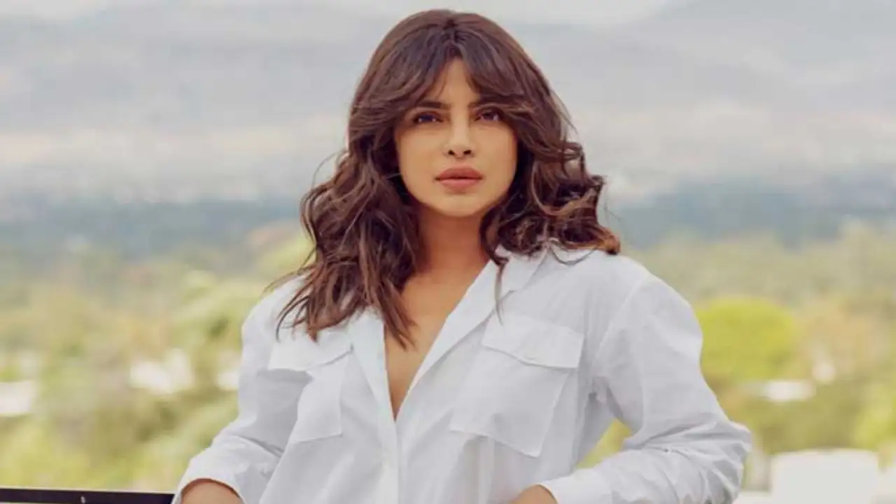 Paryanka Chopra Xx Porn Hot - Mia Khalifa takes a jibe at Priyanka Chopra for silence on farmers'  protests: Is Mrs. Jonas going to chime in? | PINKVILLA