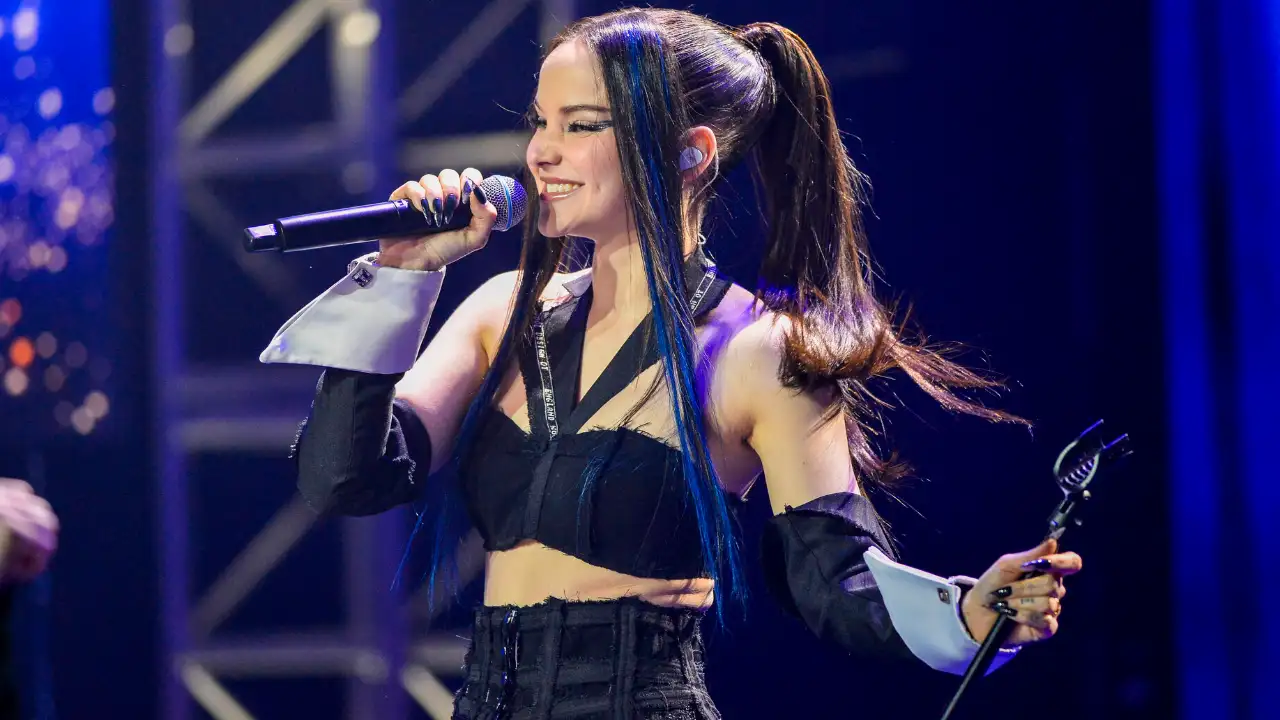 Dove Cameron performs at Dick Clark's New Year's Eve event. Dove Cameron