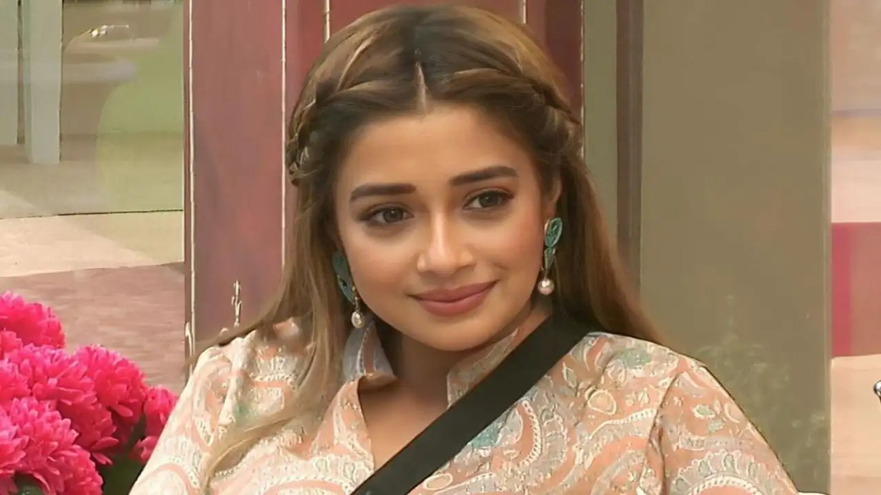 Bigg Boss 16: Tina Datta cries inconsolably after Salman Khan grills her; Says, 'I want to go home'