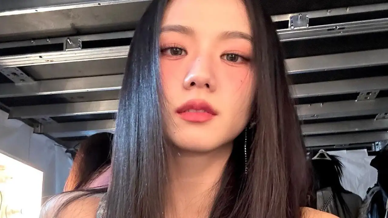 Jisoo: courtesy of Jisoo's Instagram Jisoo: courtesy of Jisoo's Instagram