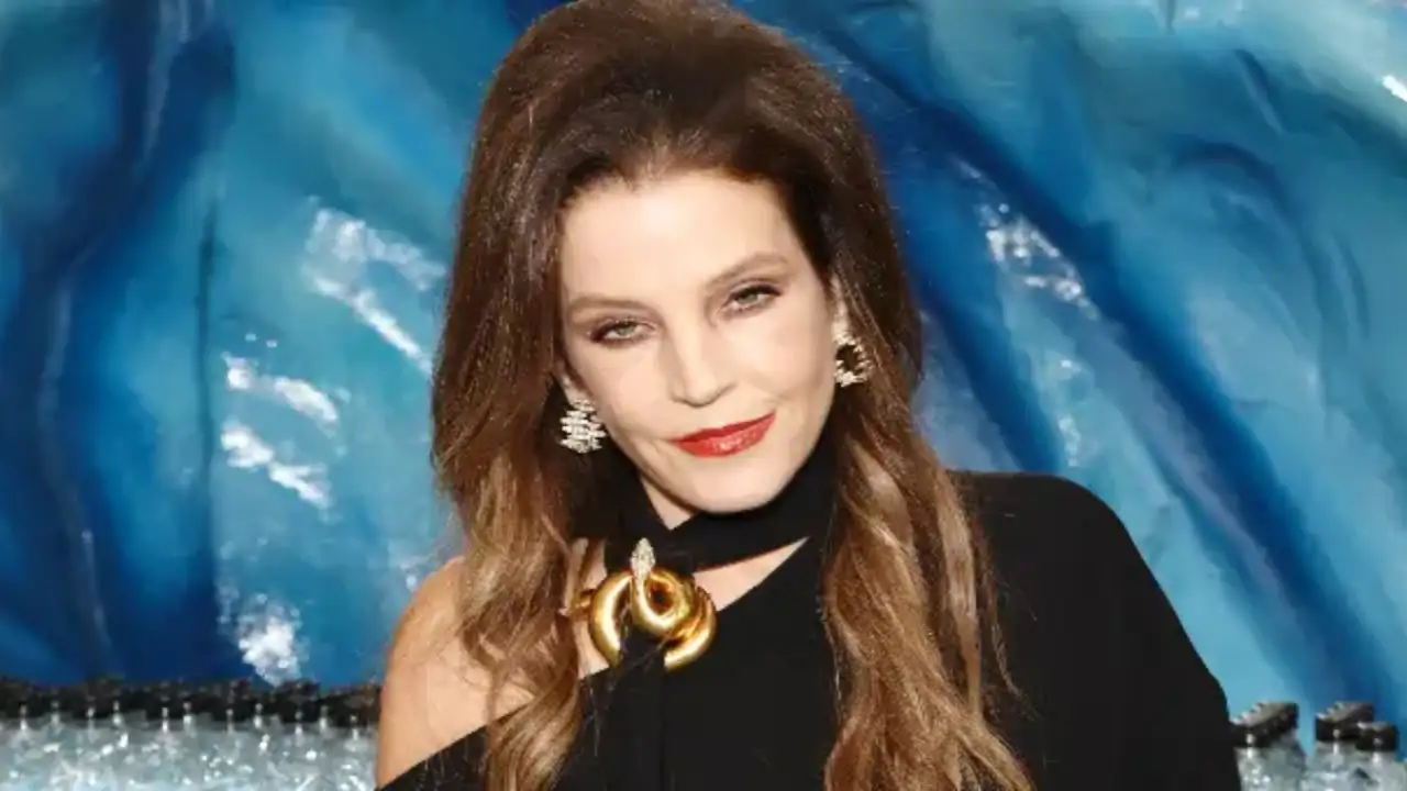Singer Lisa Marie Presley 