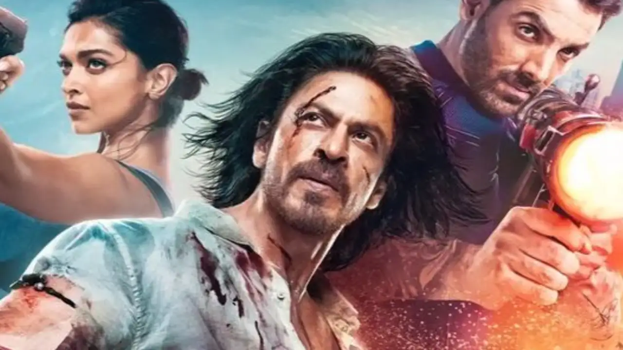 Pathaan: Shah Rukh Khan named ‘Man Of The Day’ by French news channel- VIDEO Pathaan: Shah Rukh Khan named ‘Man Of The Day’ by French news channel- VIDEO
