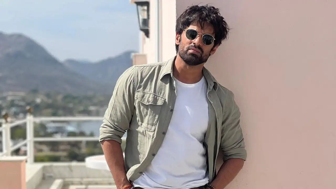 Mohit Malik posted a shirtless image that took his female fans' breath away Mohit Malik