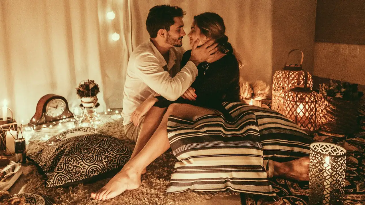 25 Romantic Gestures for Him to Make Your Partner Feel Loved