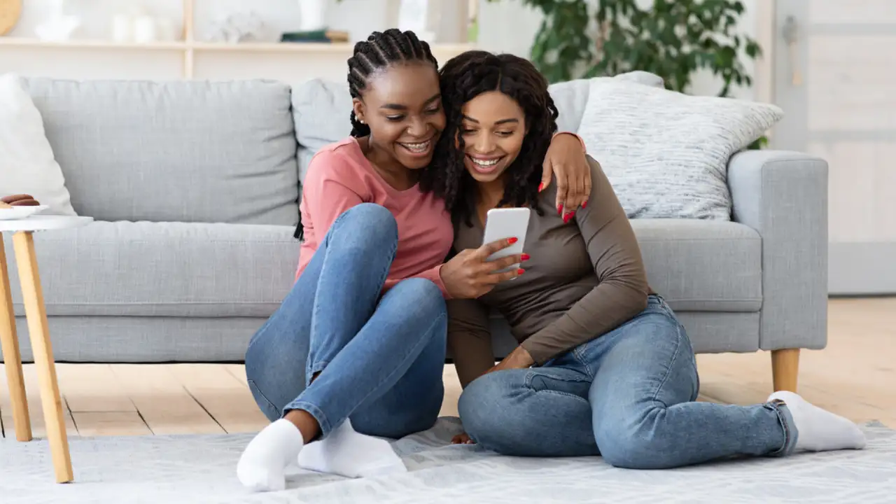 Zodiac Signs Who Feel the Best Therapy Is Talking to Their Bestie Zodiac Signs Who Feel the Best Therapy Is Talking to Their Bestie