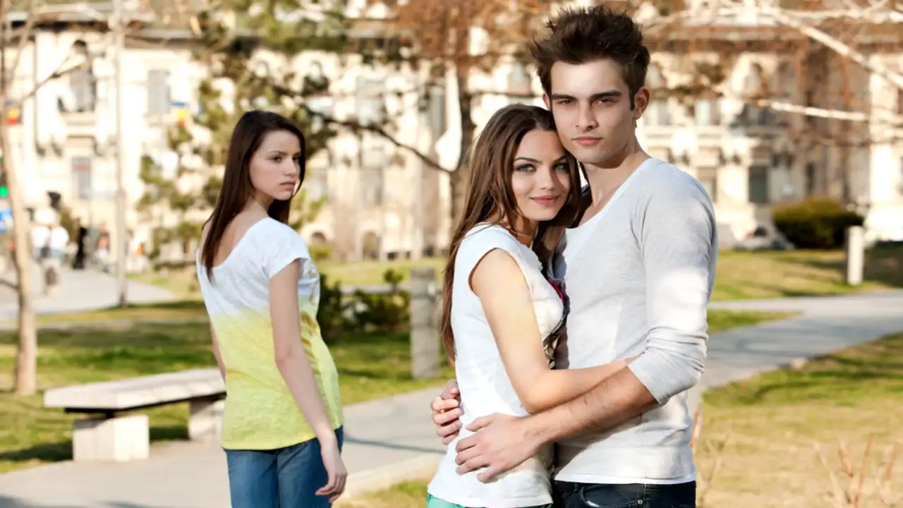 Zodiac Signs Who Tend to Sideline Their Friends When They Enter Relationships Zodiac Signs Who Tend to Sideline Their Friends When They Enter Relationships