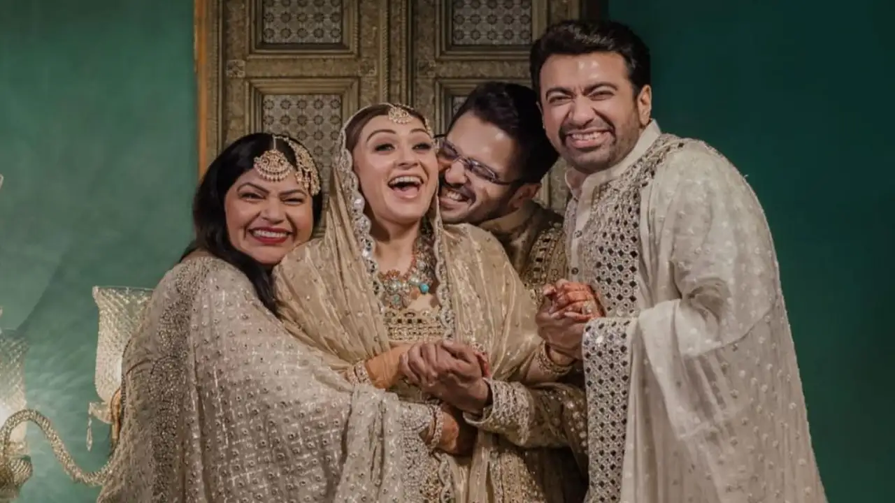 Did Hansika Motwani's mother Mona demand 5 lakhs from Sohael Kathuriya's family during wedding? Hansika Motwani Instagram