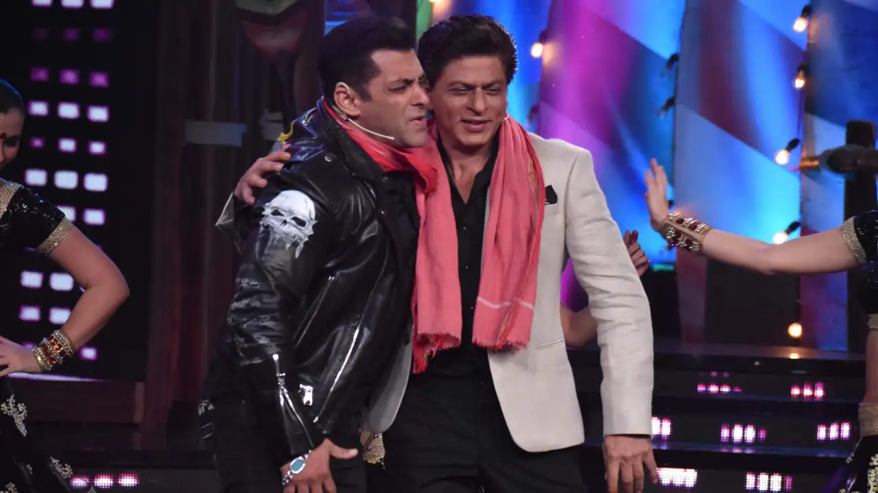 YRF to create a massive set for Salman Khan and Shah Rukh Khan’s sequence in Tiger 3; Details inside YRF to create a massive set for Salman Khan and Shah Rukh Khan’s sequence in Tiger 3; Details inside