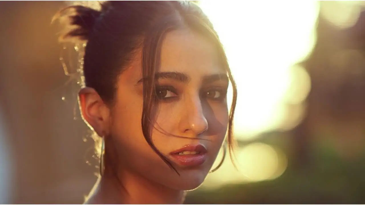 Picture courtesy: Instagram Sara Ali Khan looks stylish