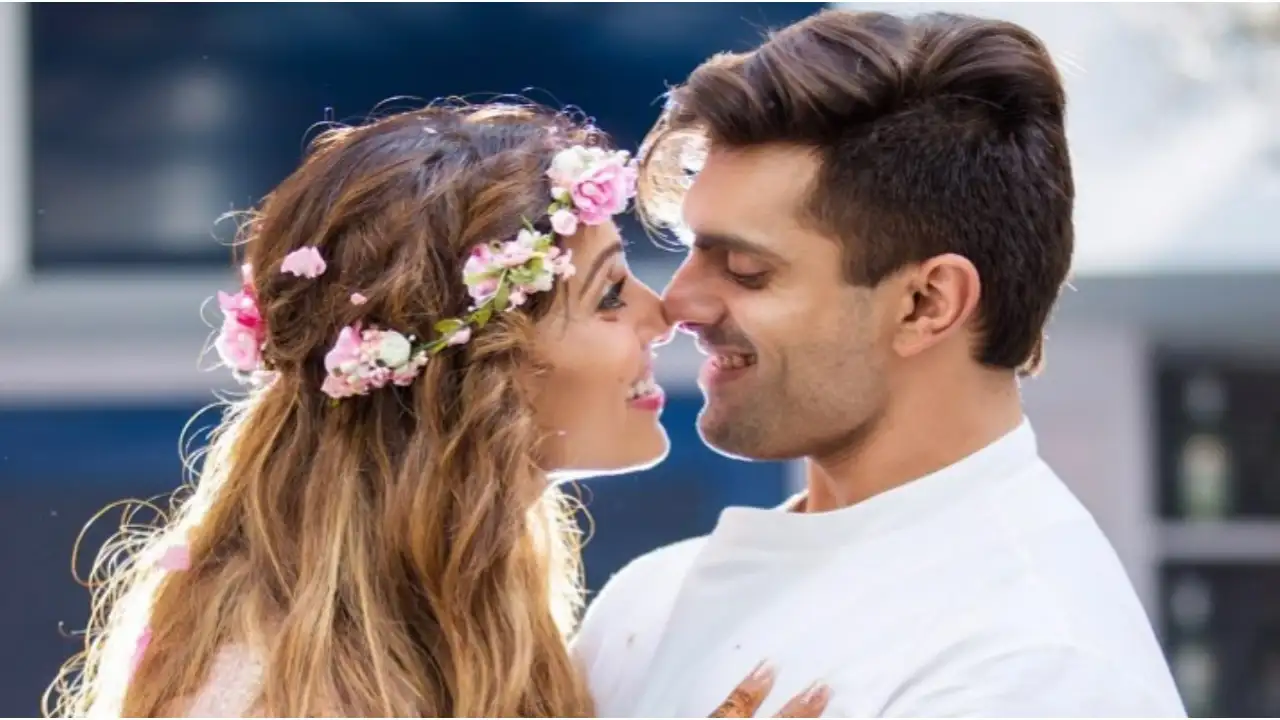 Picture courtesy: Instagram Wedding pic of Bipasha Basu and Karan Singh Grover
