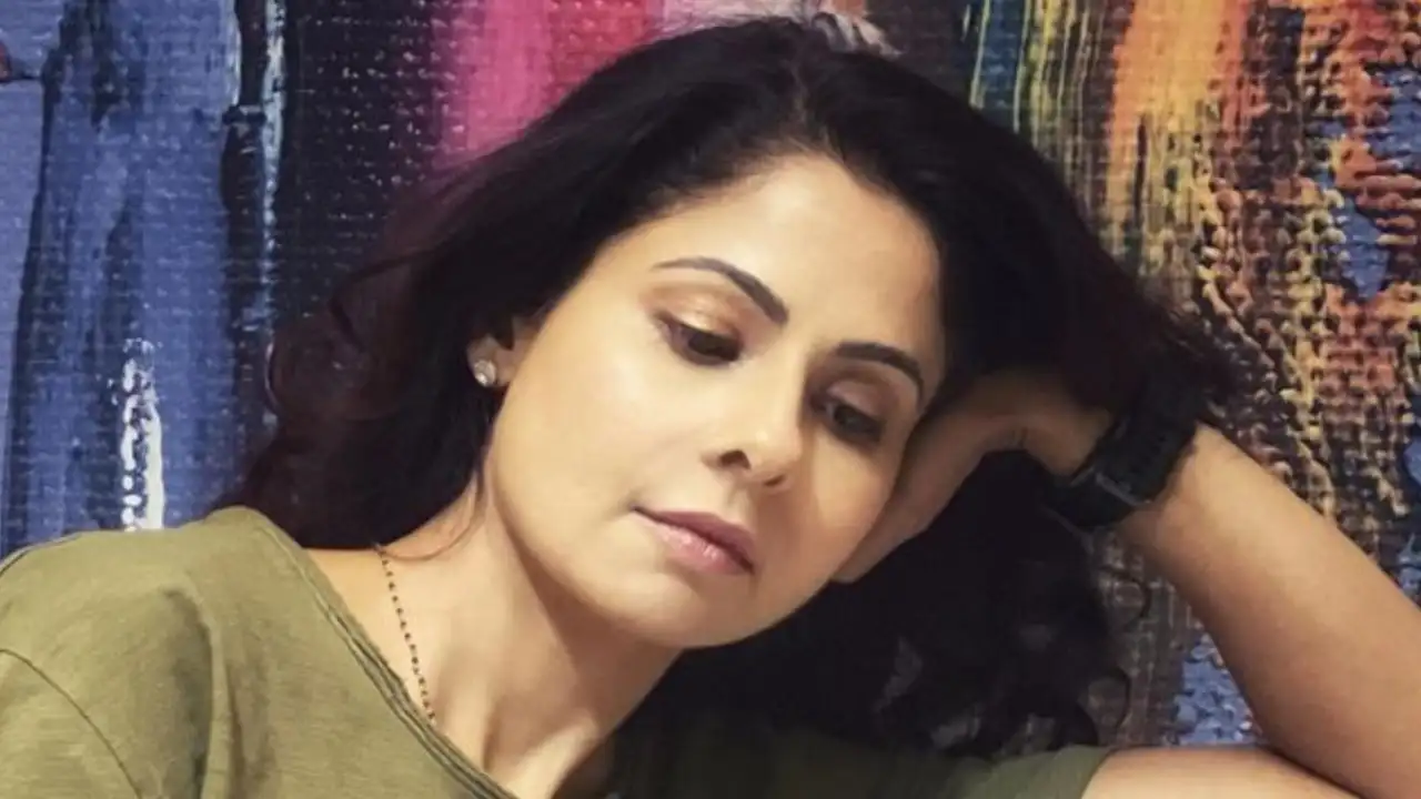 Chhavi Mittal gets burn scar on face, asks fans for healing suggestions; Watch video here