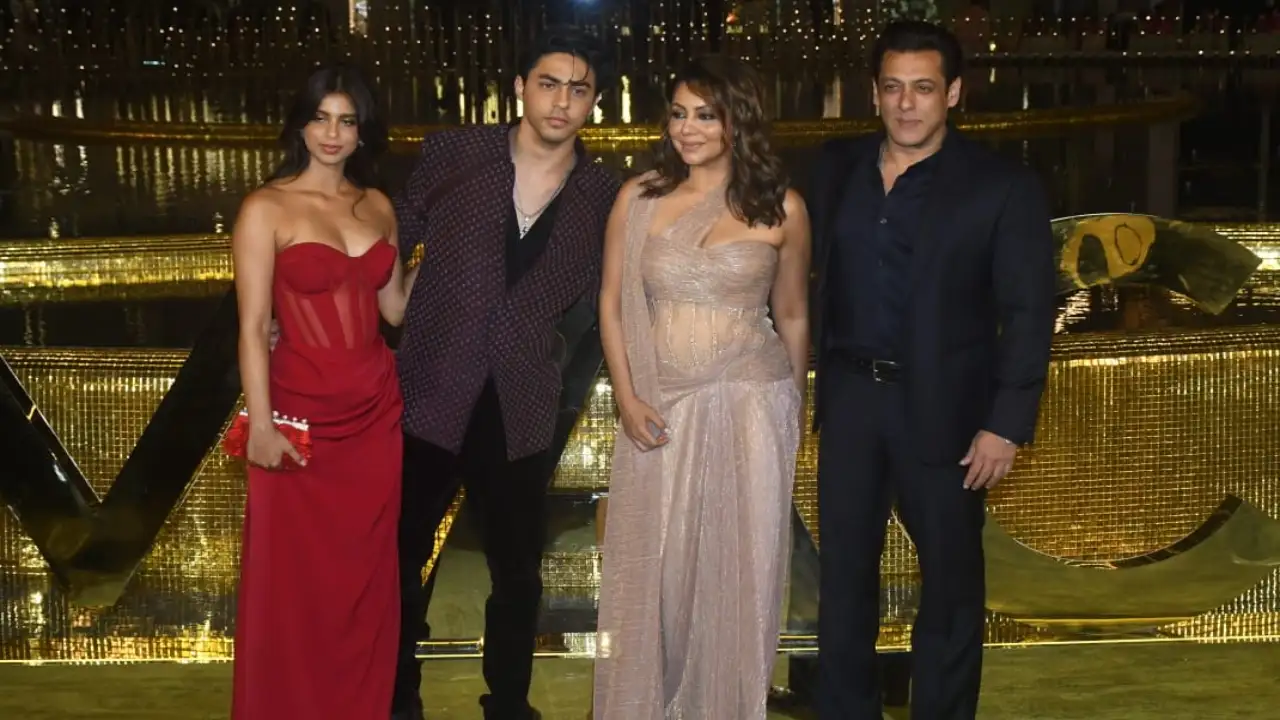 Salman Khan poses with Gauri Khan, Suhana Khan and Aryan Khan in Shah Rukh Khan’s absence at NMACC opening Salman Khan poses with Gauri Khan, Suhana Khan and Aryan Khan in Shah Rukh Khan’s absence at NMACC opening