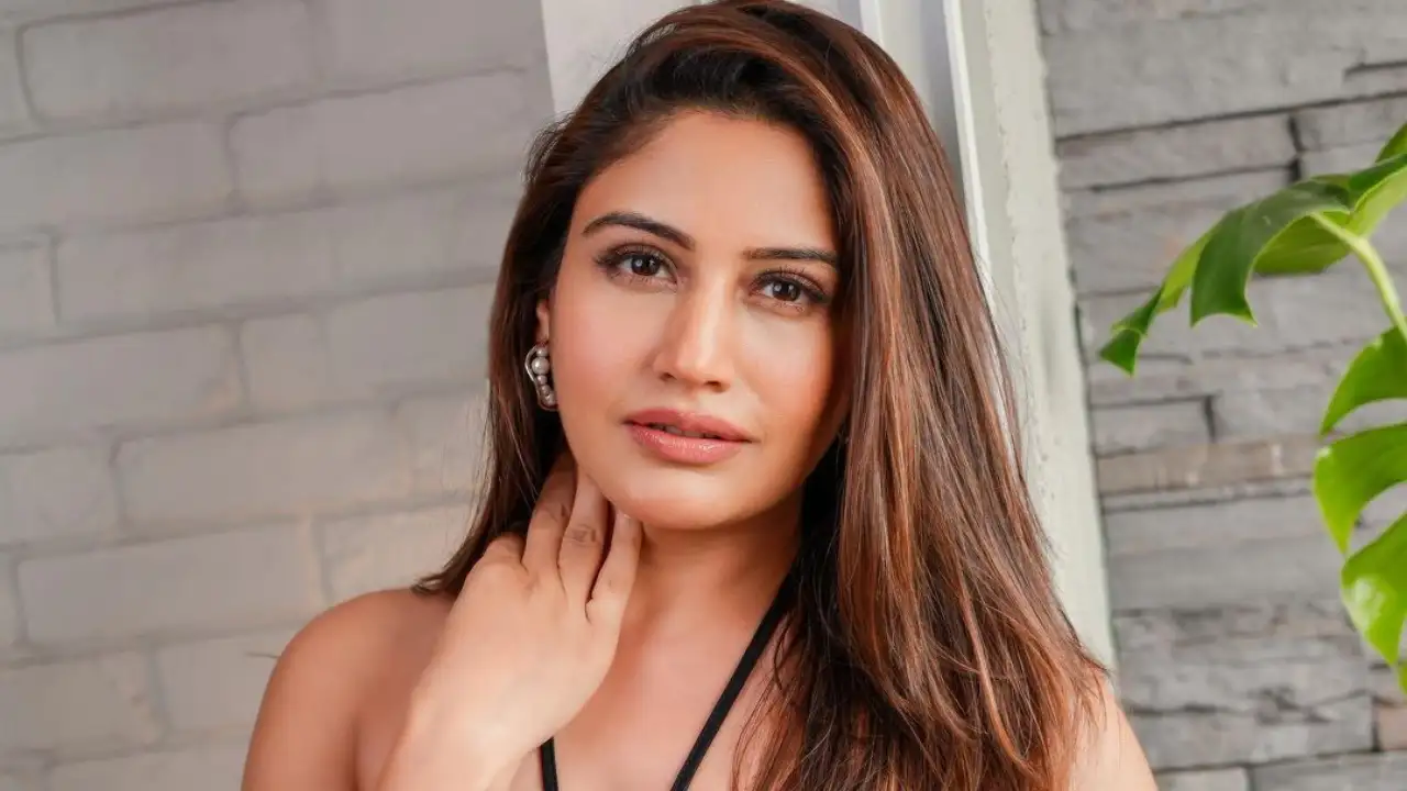 Surbhi Chandna looks stylish in a black monokini as she enjoys her beach walk; Watch Surbhi Chandna looks stylish in a black monokini as she enjoys her beach walk; Watch