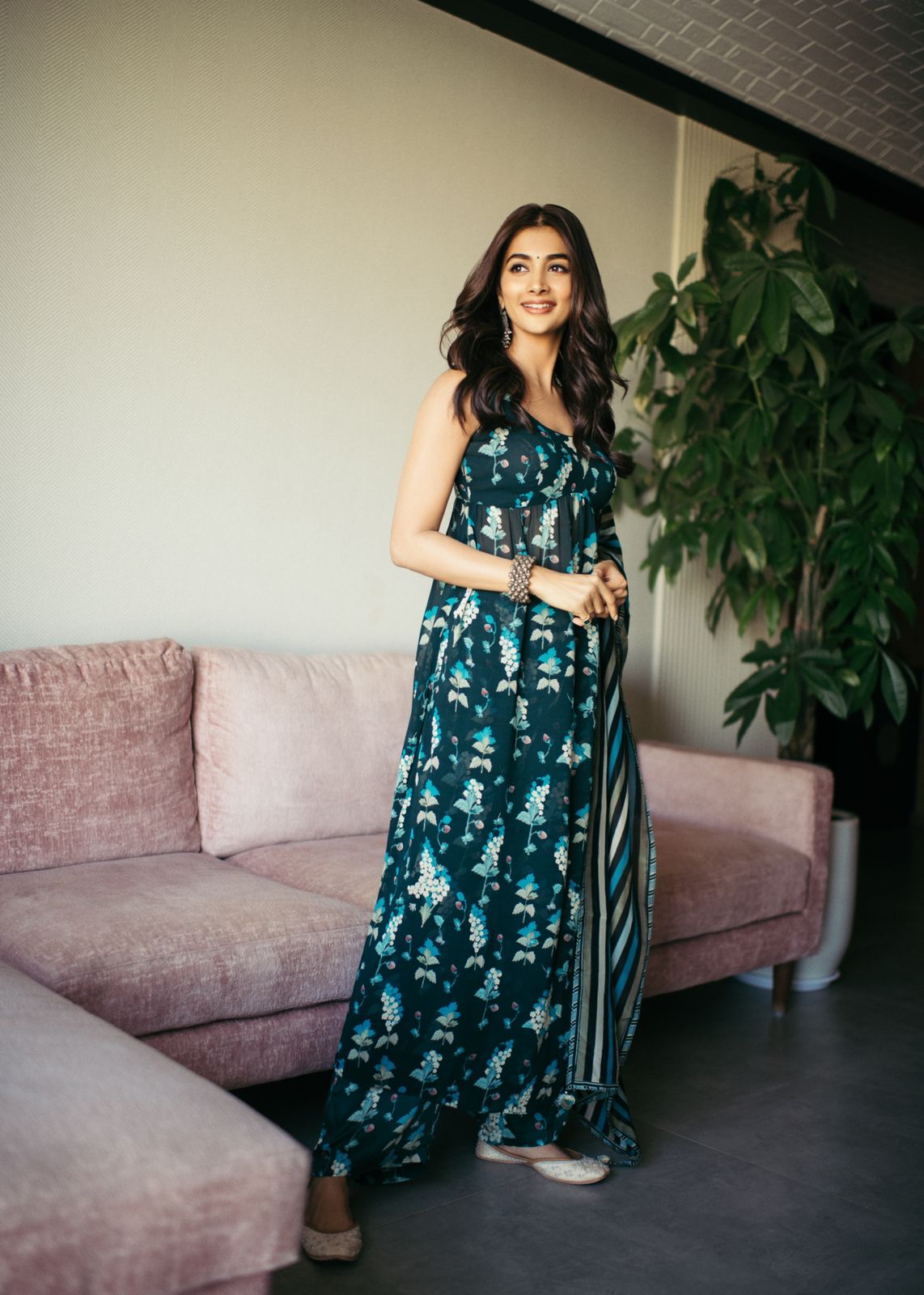 32 years old, Pooja Hegde goes comfy and stylish in a printed suit set ...