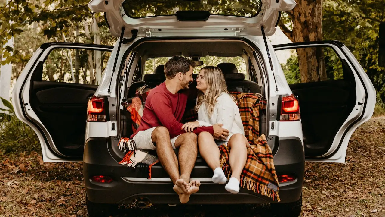 What to Talk About on a First Date: What to Talk About on a First Date: