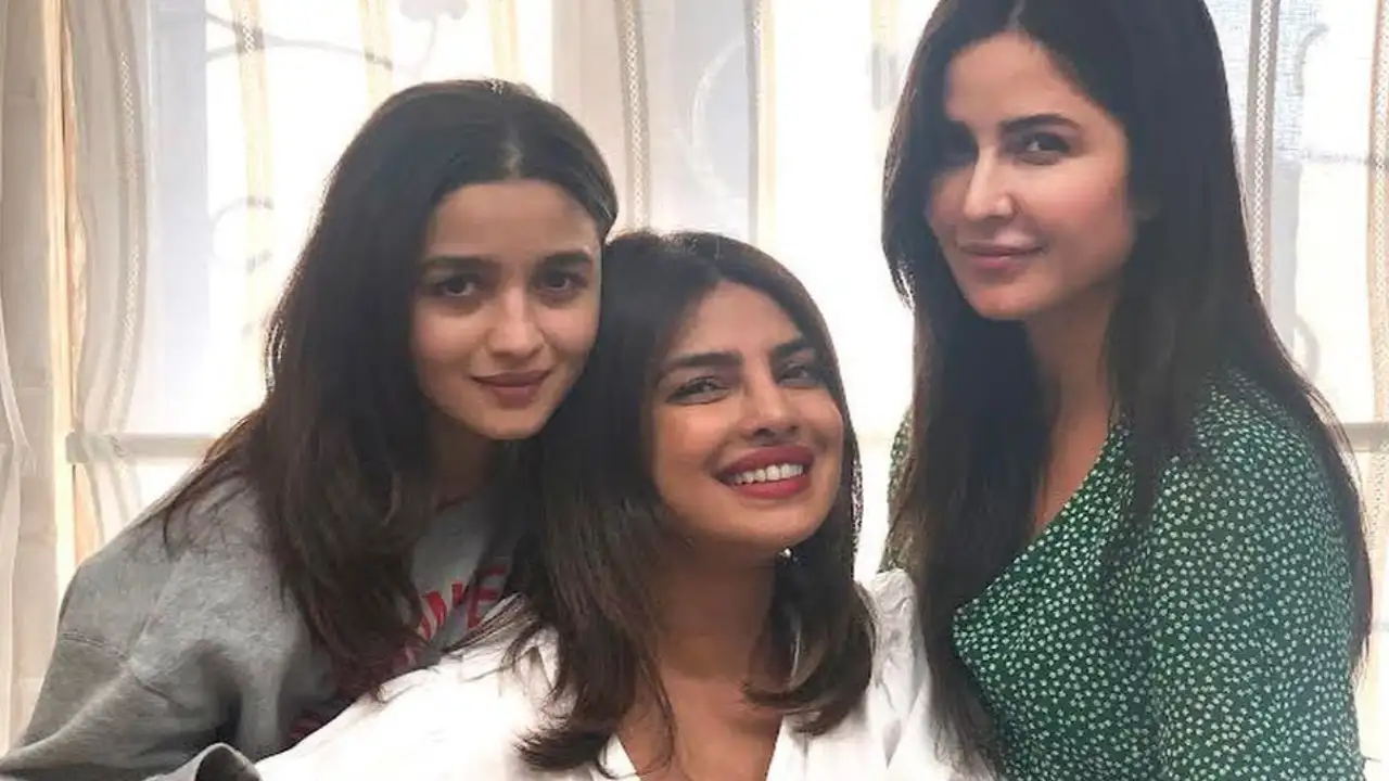 Alia Alia Xx Video - Alia Bhatt is excited for Jee Le Zaraa with Priyanka Chopra, Katrina Kaif;  Says, 'we don't see girls' tripsâ€¦' | PINKVILLA