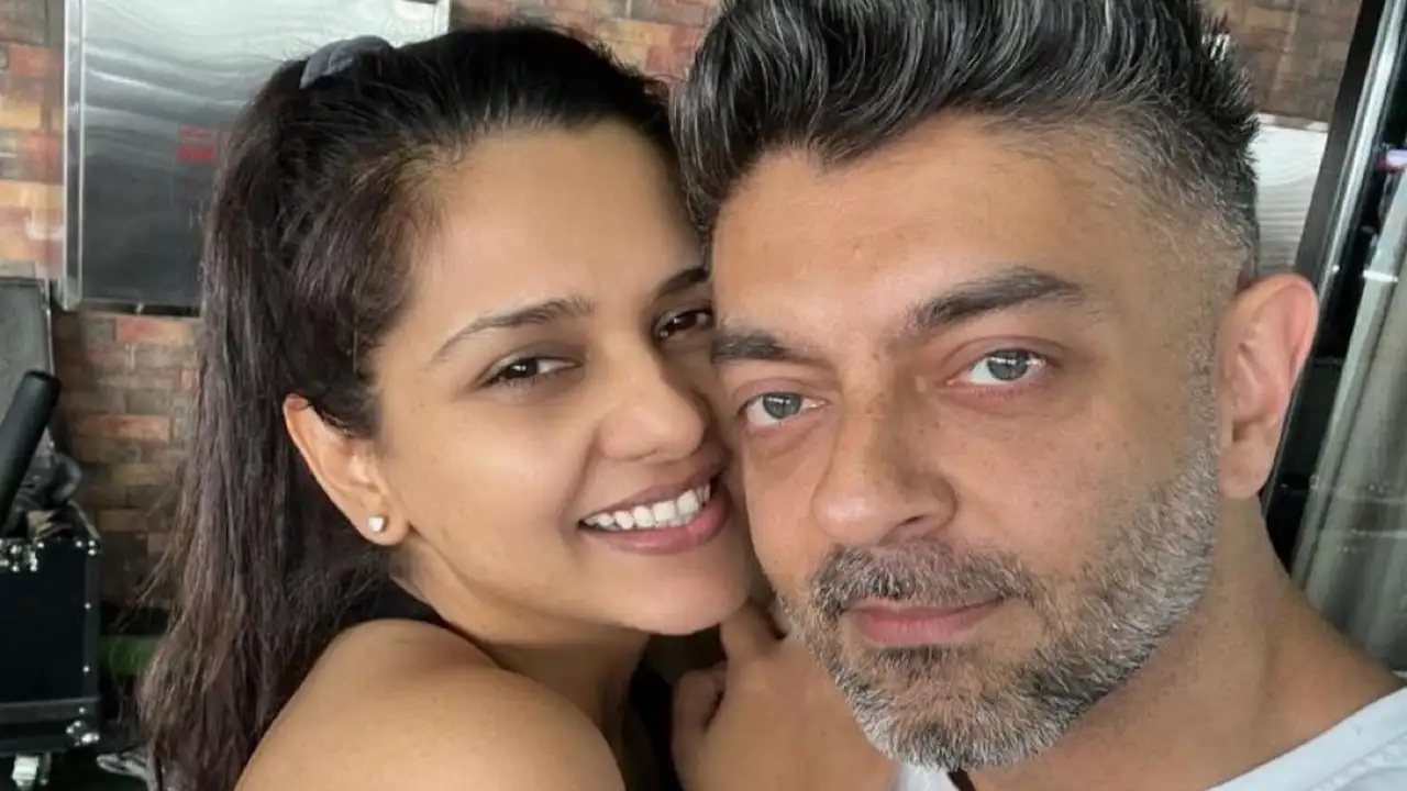 Dalljiet Kaur shares a beautiful PIC with Nikhil Patel, gives a glimpse of their beach day Dalljiet Kaur shares a beautiful PIC with Nikhil Patel, gives a glimpse of their beach day