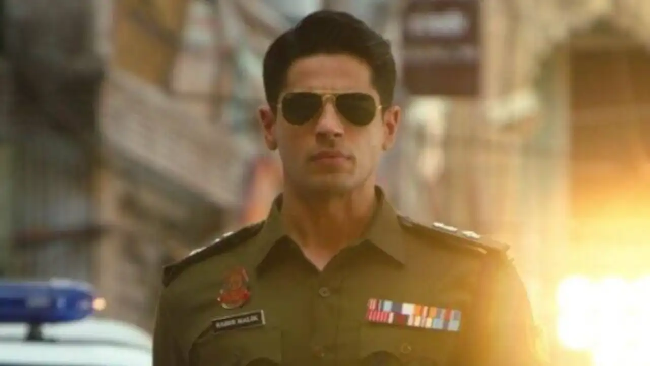 EXCLUSIVE: Sidharth Malhotra in talks to play a cop in Rowdy Rathore 2