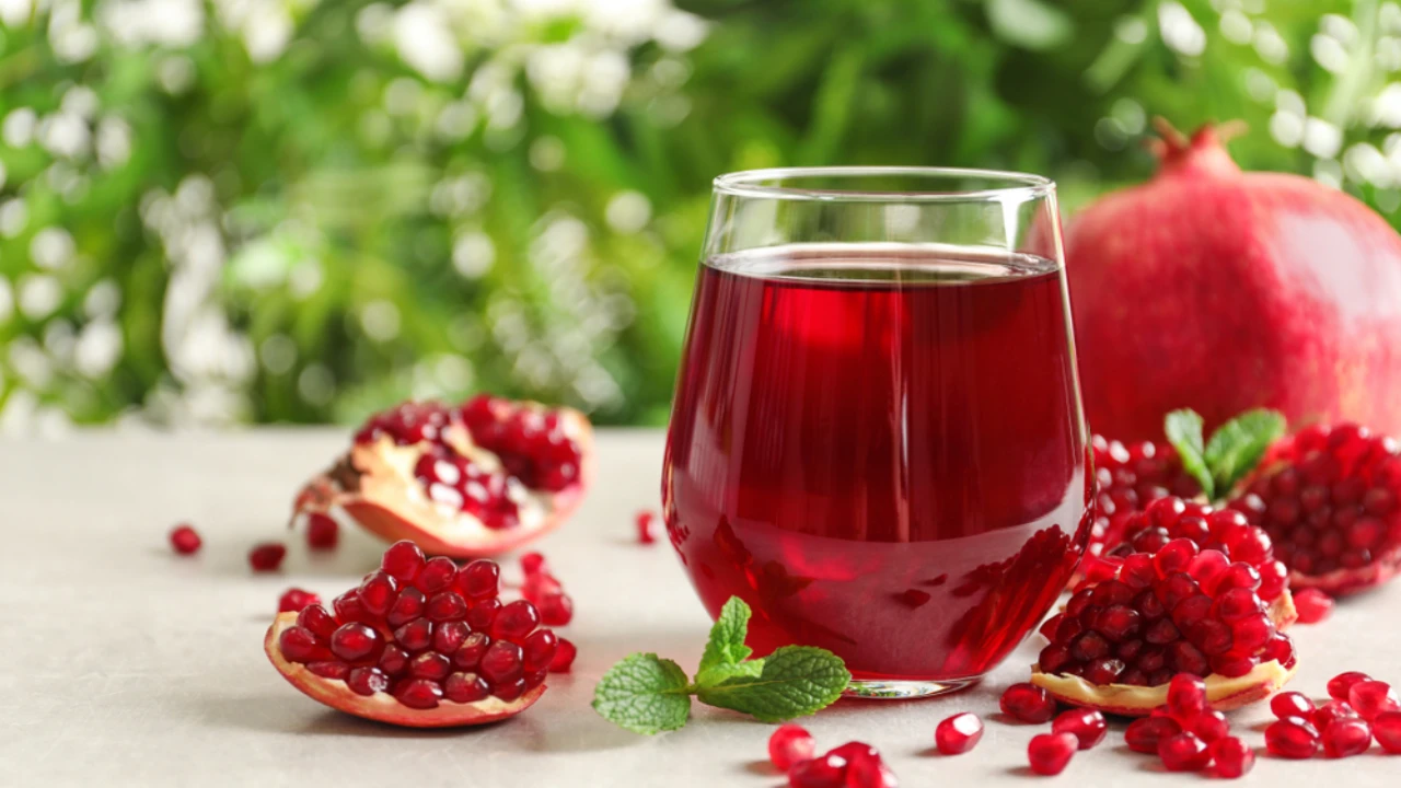 Side Effects of Pomegranate: An Expert Guide on this Superfruit