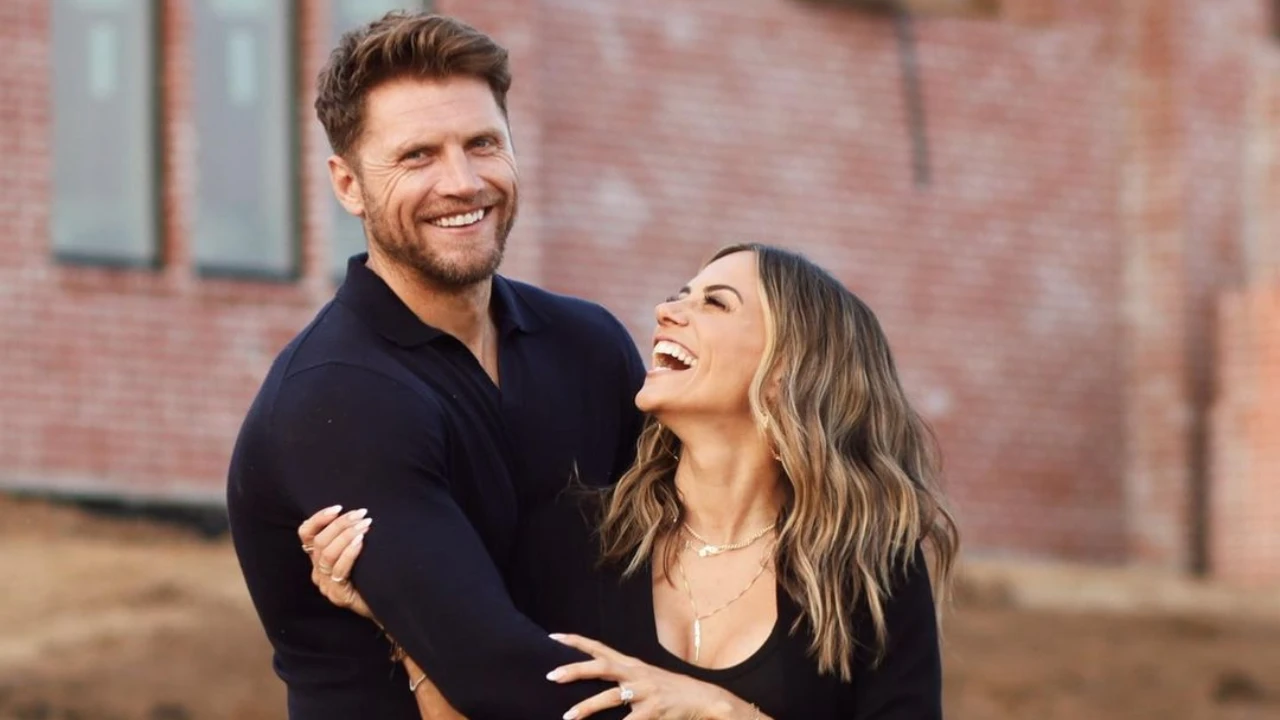 Jana Kramer and Allan Russell met on a dating application (Instagram) Jana Kramer Allan Russell Engagement