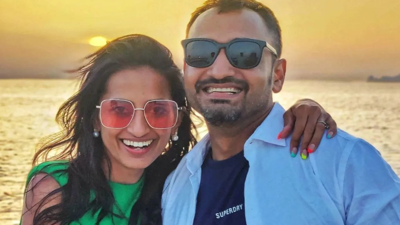 Vineeta Singh, Kaushik Mukherjee