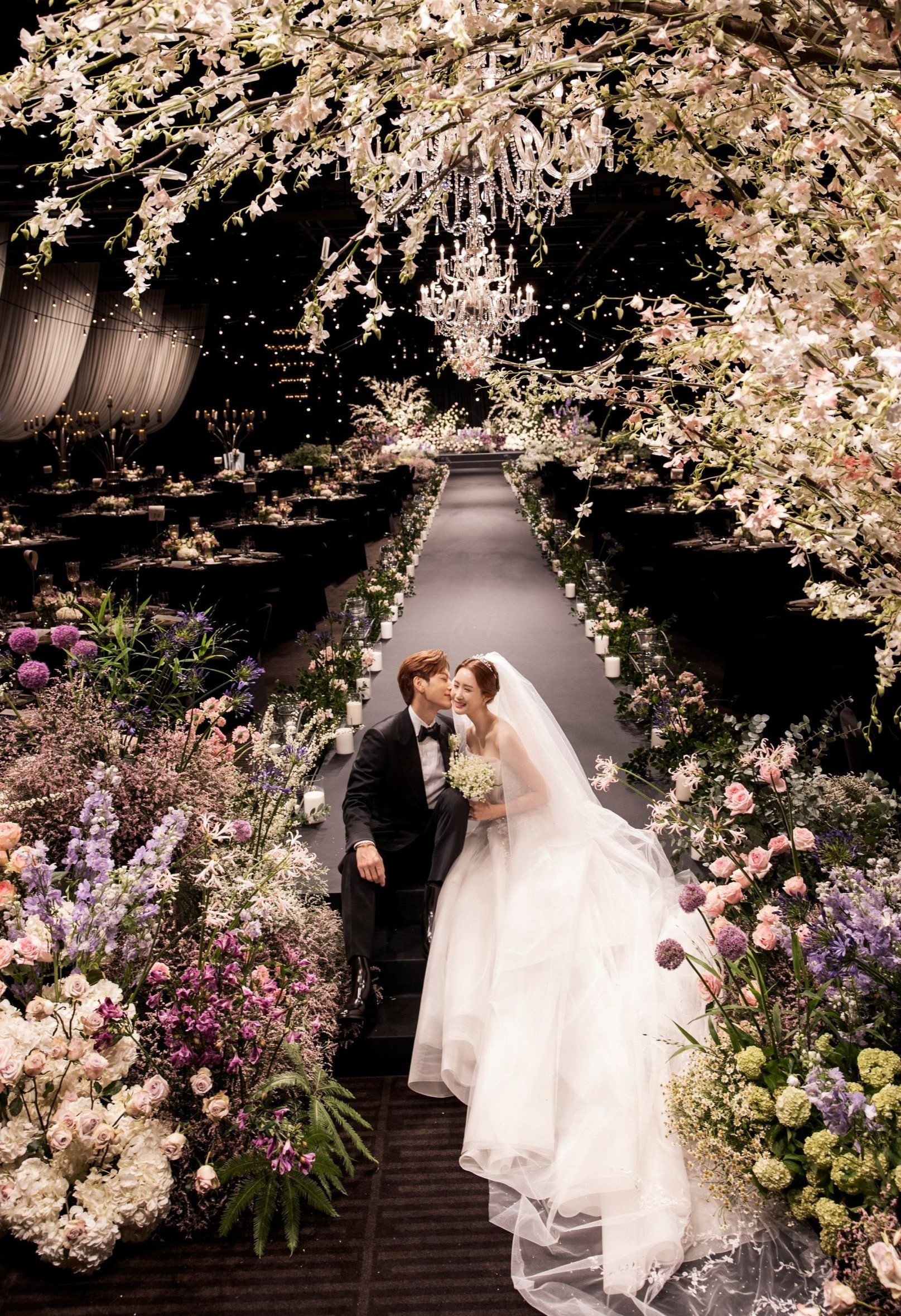 SE7EN and Lee Da Hae: courtesy of K-Star Global Entertainment