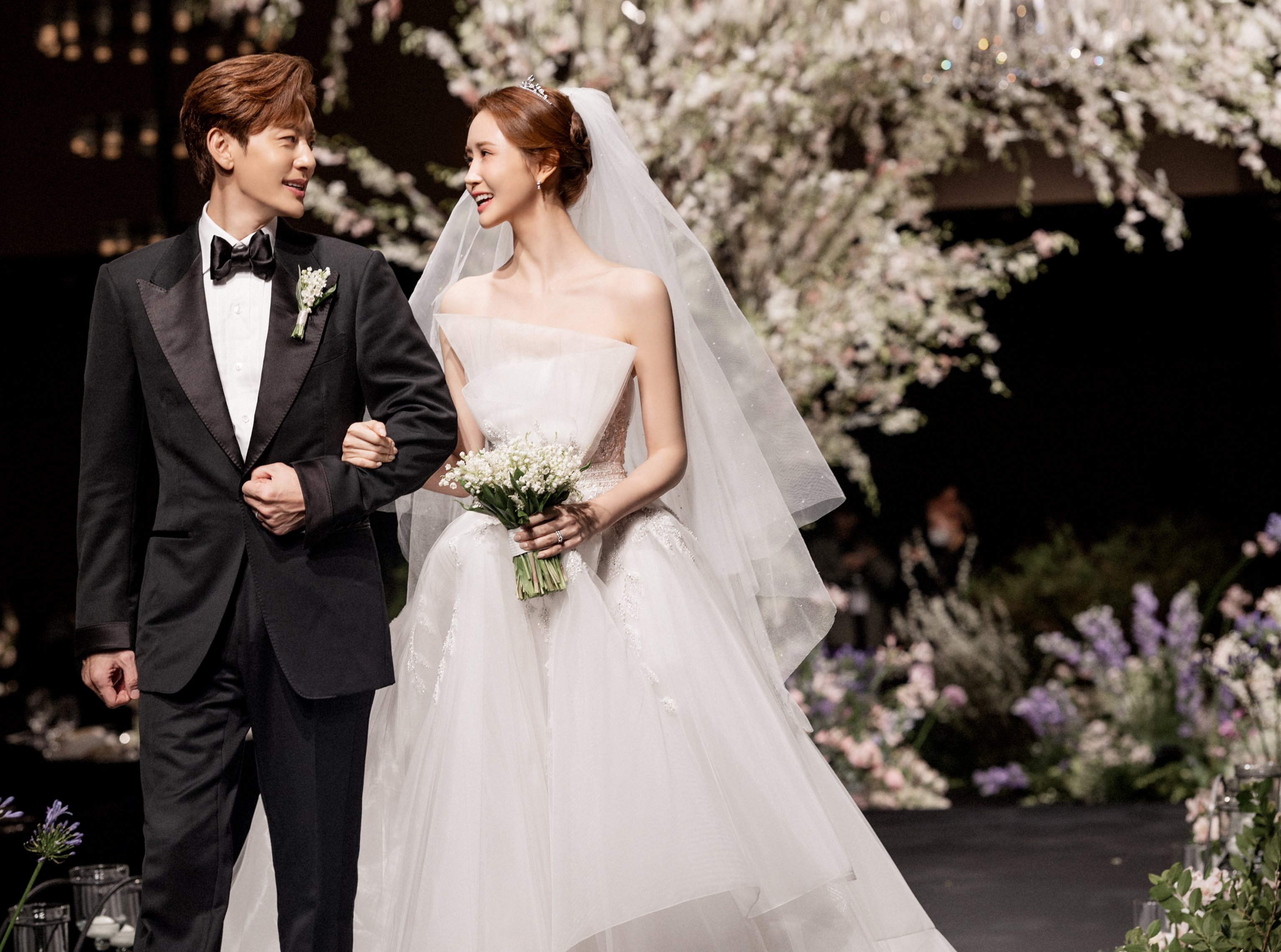 SE7EN and Lee Da Hae: courtesy of K-Star Global Entertainment