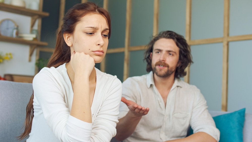 signs of a controlling woman