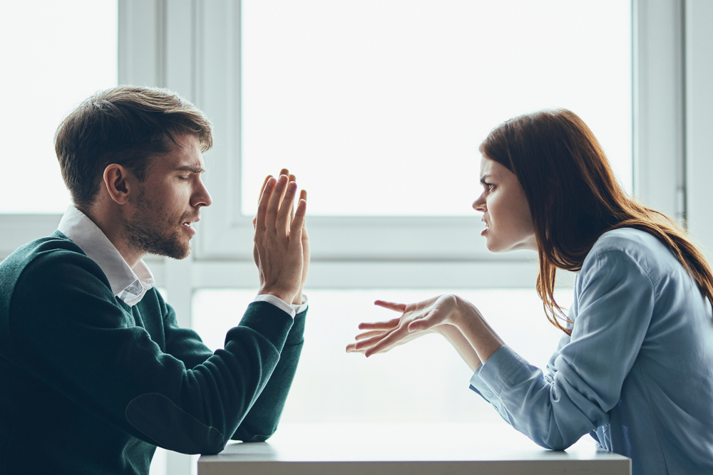 signs of a control freak