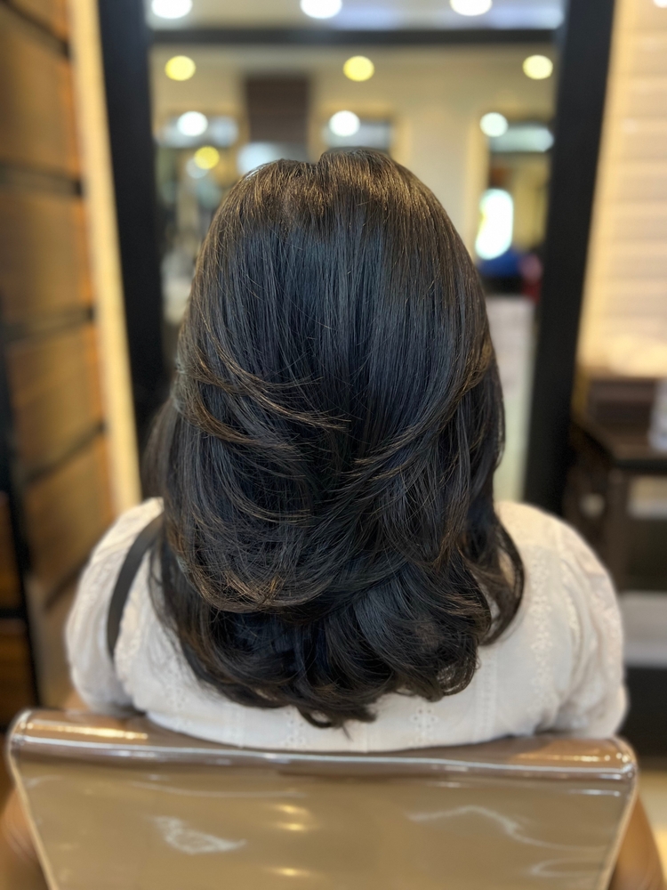 12 Summer Hairstyles for Medium-Length Hair