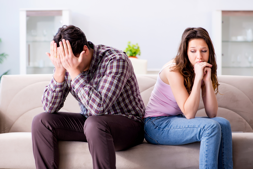  Signs of an Abusive Wife to Look out for