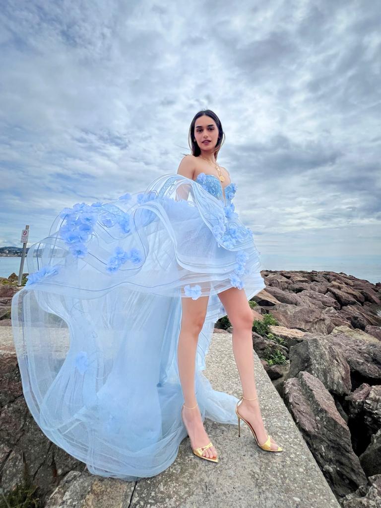 Manushi Chhillar trong ngày thứ 3 của Cannes