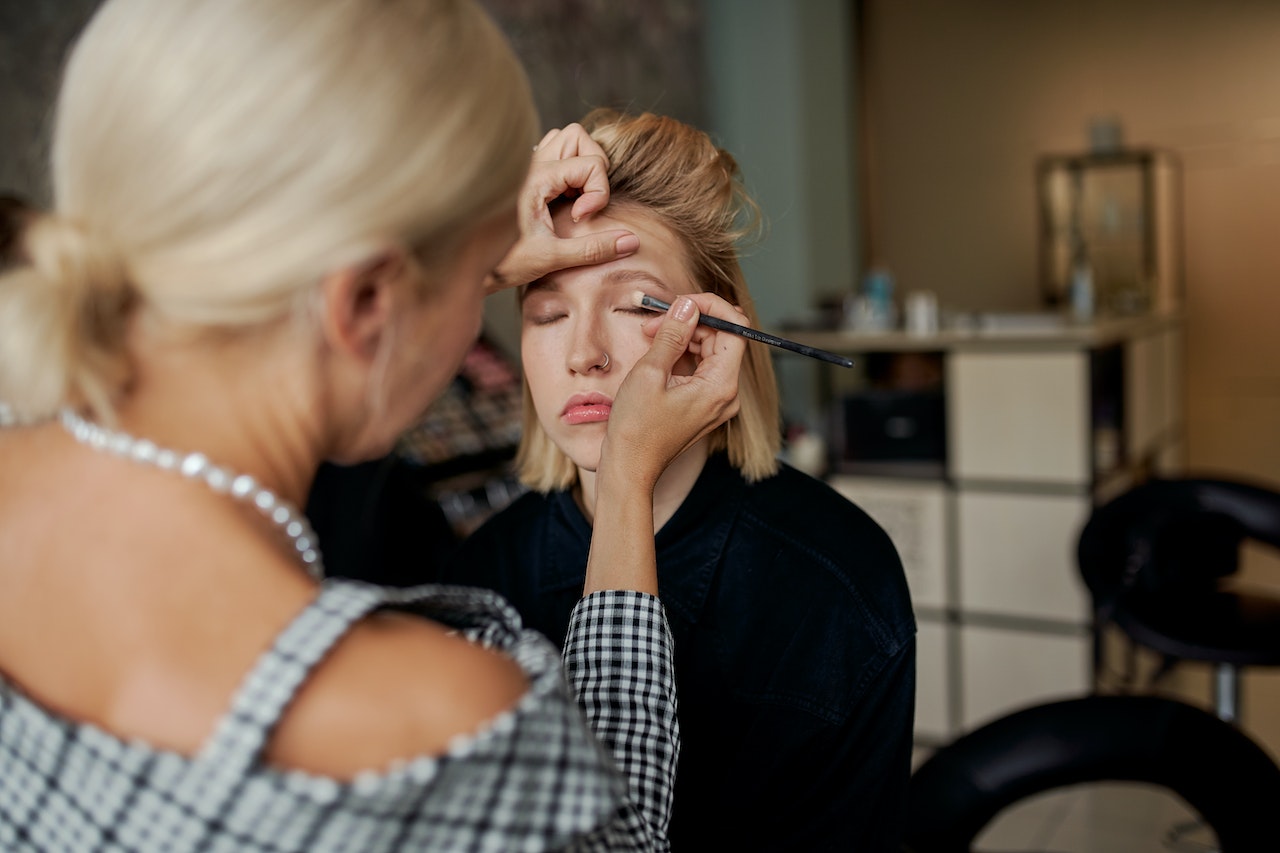 7 MustTry Eye Makeup for Big Eyes Master The Stunning Gaze PINKVILLA