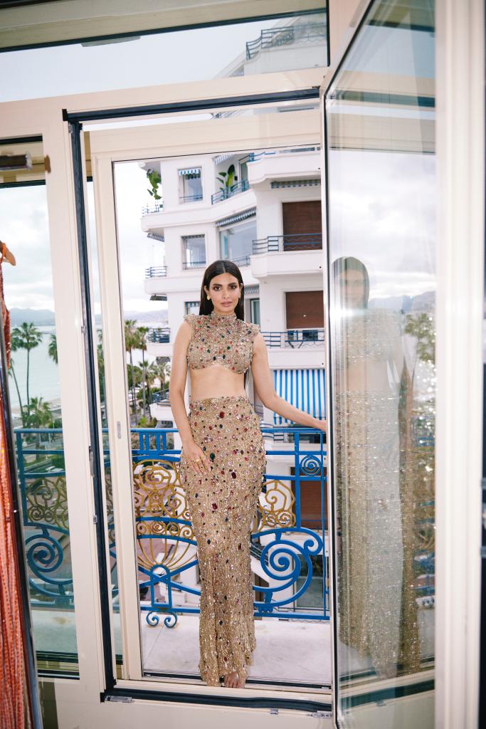 Diana Penty trong bộ váy của Falguni và Shane Peacock tại Cannes 2023