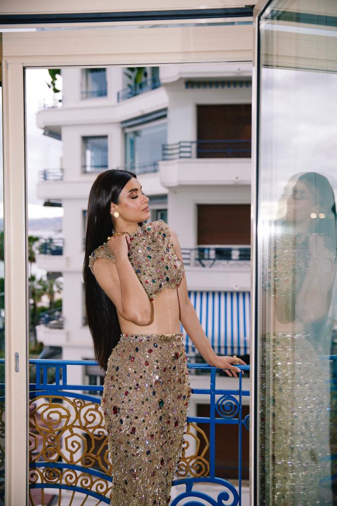 Diana Penty trong bộ váy của Falguni và Shane Peacock tại Cannes 2023