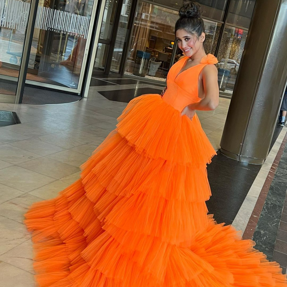 EXCLUSIVE VIDEO: Shivangi Joshi wore 6-inch heels at a party, what happened next is unbelievable EXCLUSIVE VIDEO: Shivangi Joshi wore 6-inch heels at a party, what happened next is unbelievable