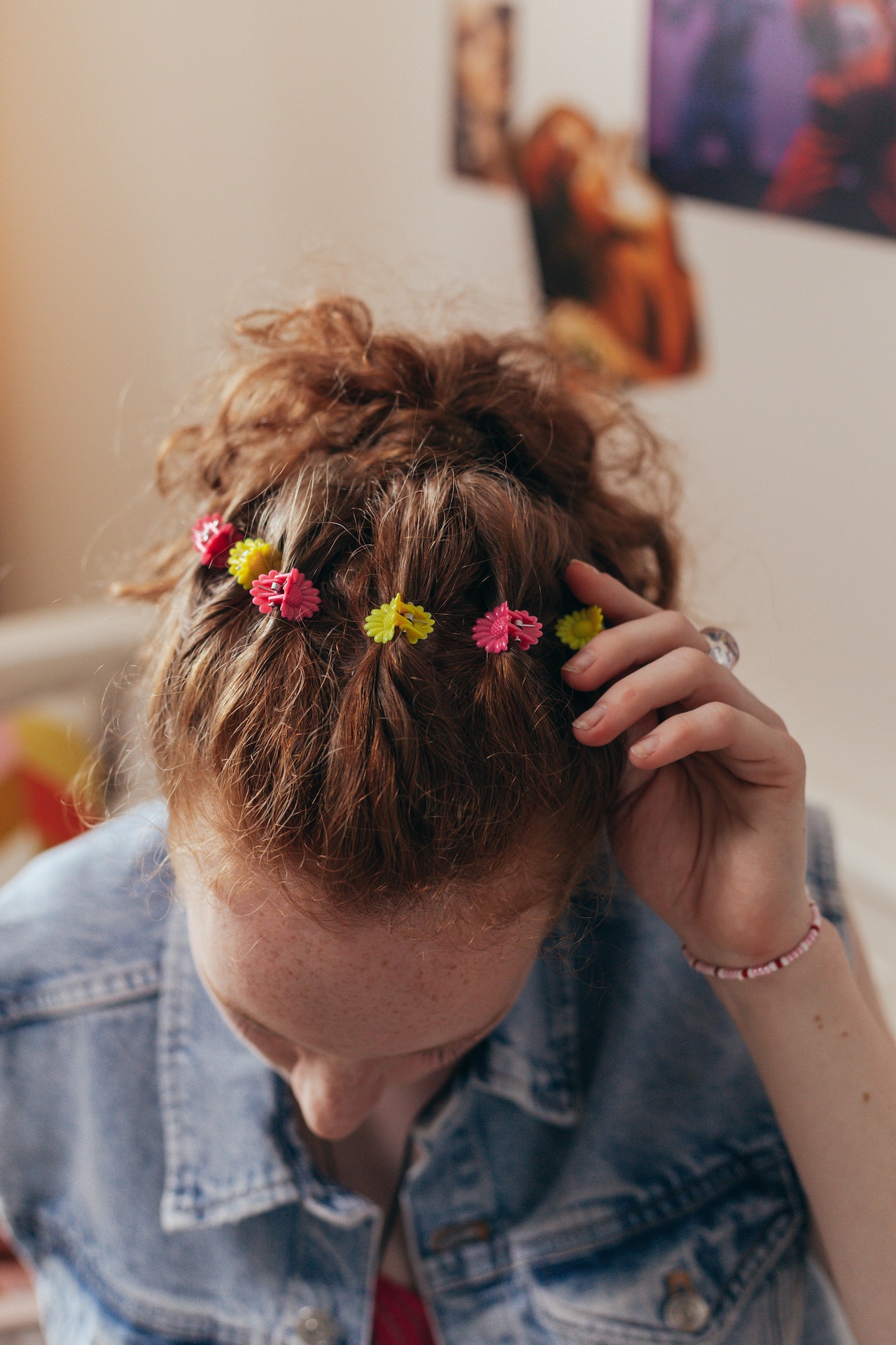 Chic Scrunchie Hair Ideas  How To Wear a Scrunchie