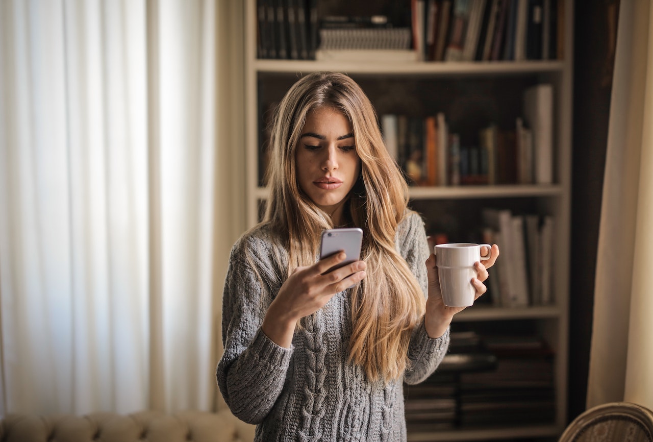 How to Break Up with Someone Over Text