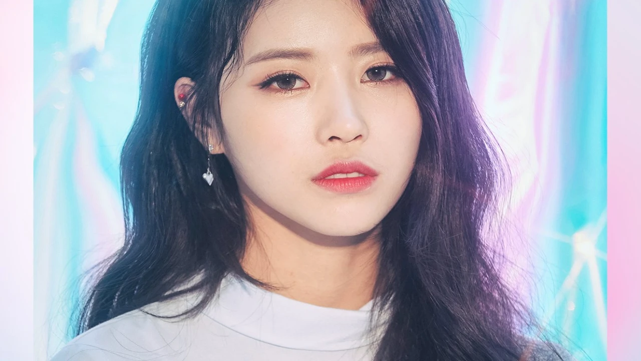 Lovelyz’ Mijoo shares exciting news with fans; announces solo debut with album ‘Movie Star’
