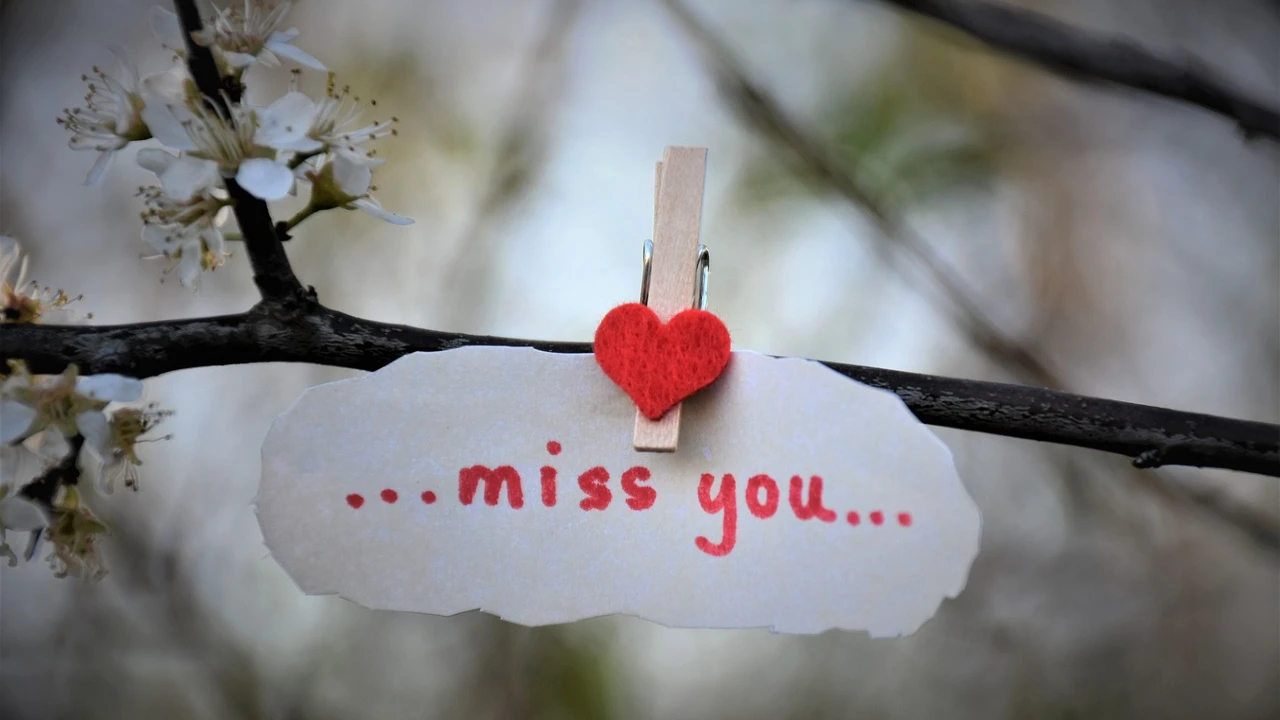 I Miss You Sweet Heart Pics and . Love husband HD wallpaper | Pxfuel